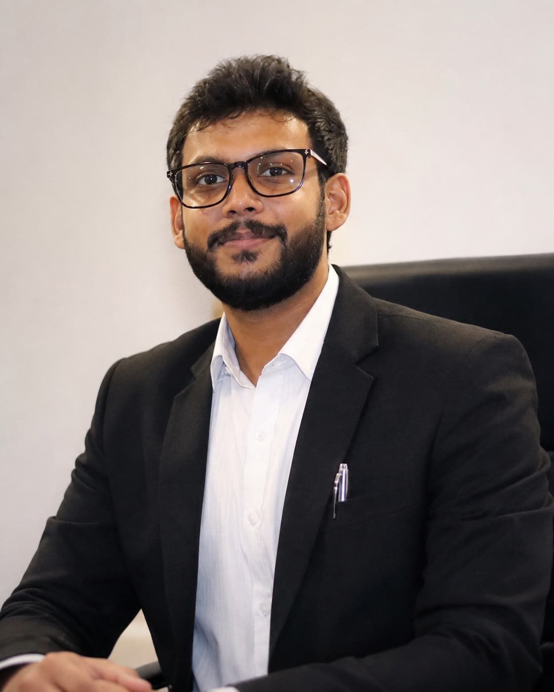 Mitesh Ravishankar, Advocate | Managing Partner at MR Legal Solutions